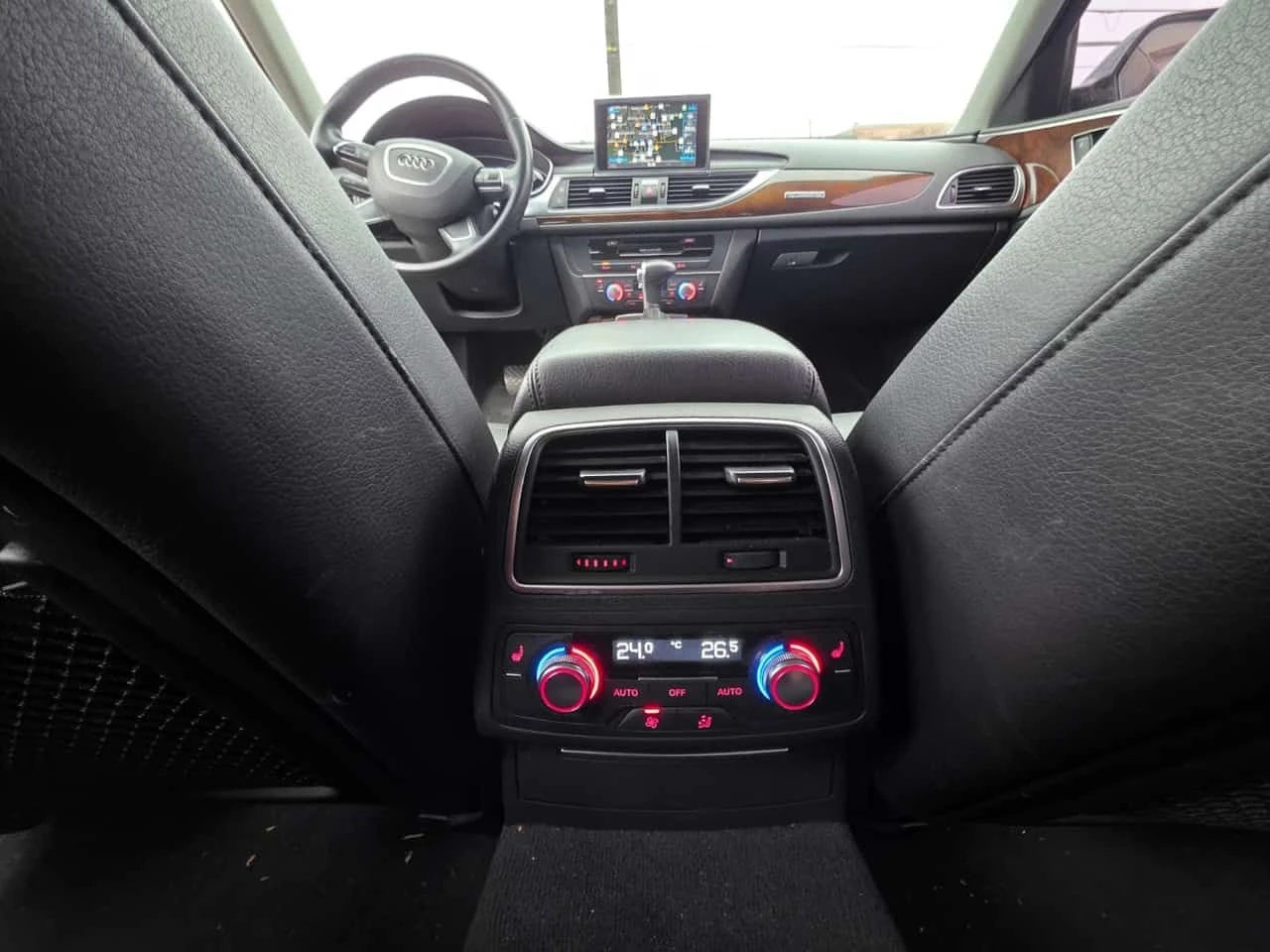 Audi A6 * 3.0L TDI Technik * PANO* KEYLESS* ПОДГРЕВ* , снимка 14 - Автомобили и джипове - 54015781