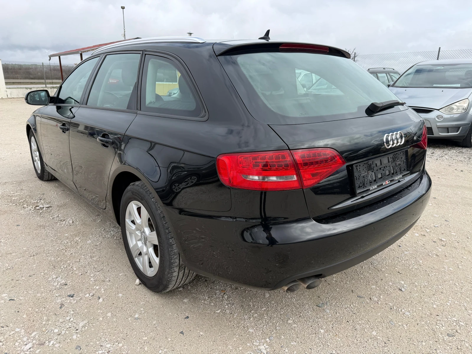 Audi A4 2.0/143кс EVRO5 Нави Ксенон, снимка 5 - Автомобили и джипове - 54080413