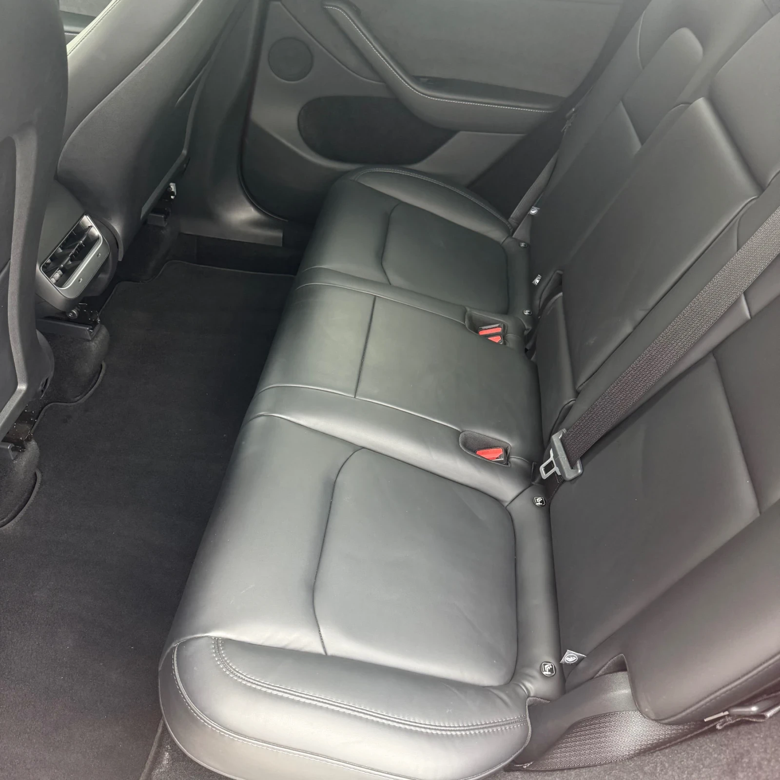 Tesla Model Y 2025 Long Range 12500 km Гаранция, снимка 15 - Автомобили и джипове - 54113492