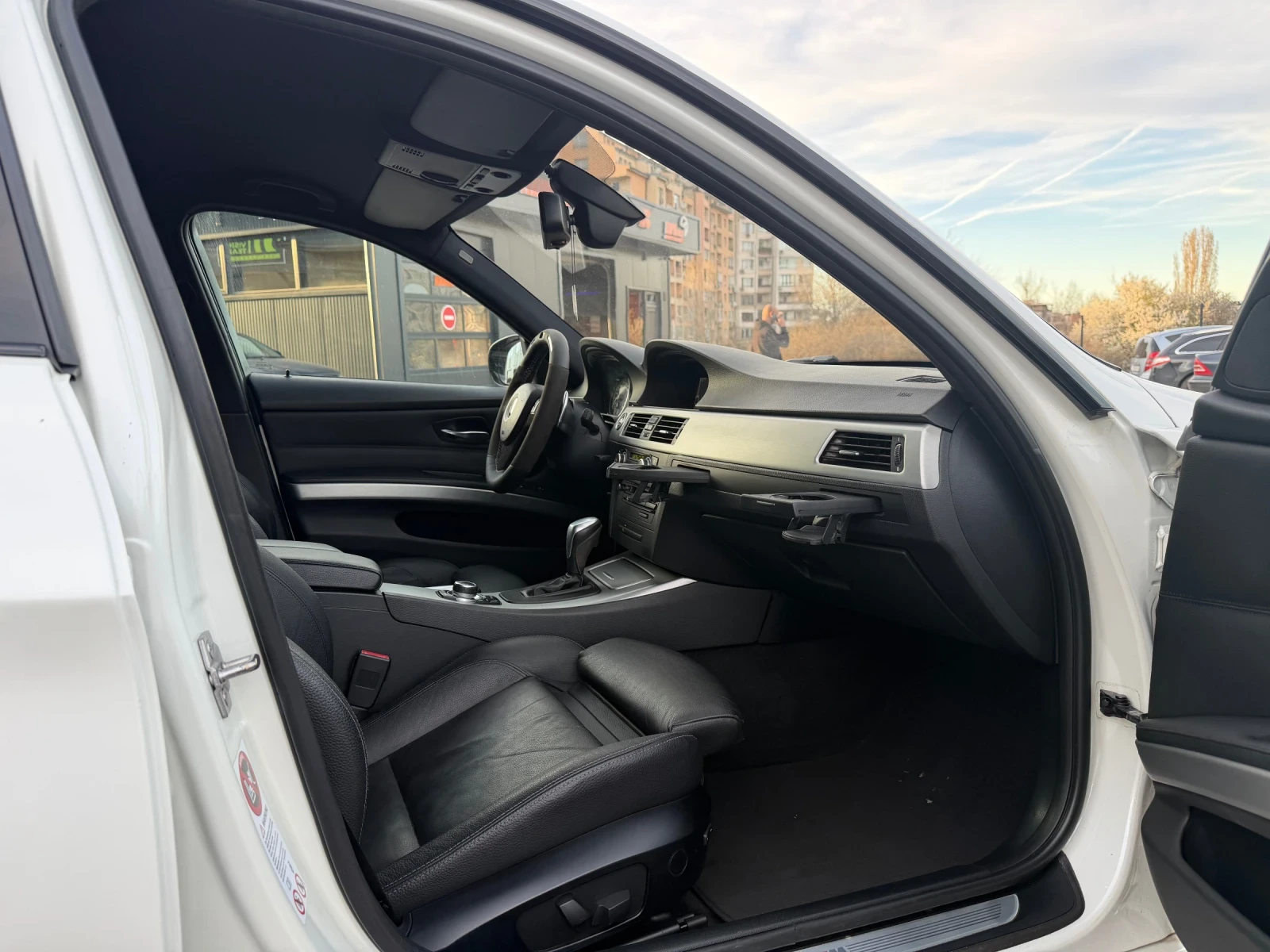 BMW 335 LCI INDIVIDUAL, снимка 6 - Автомобили и джипове - 54115483