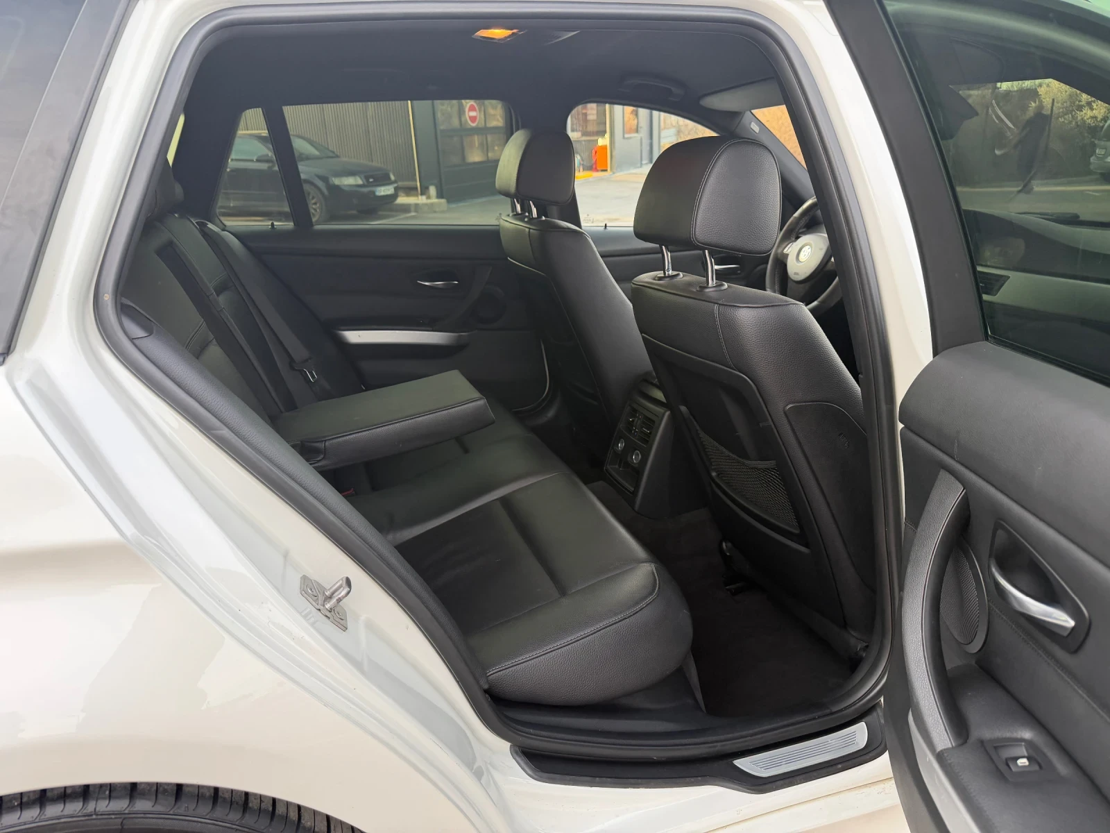 BMW 335 LCI INDIVIDUAL, снимка 7 - Автомобили и джипове - 54115483