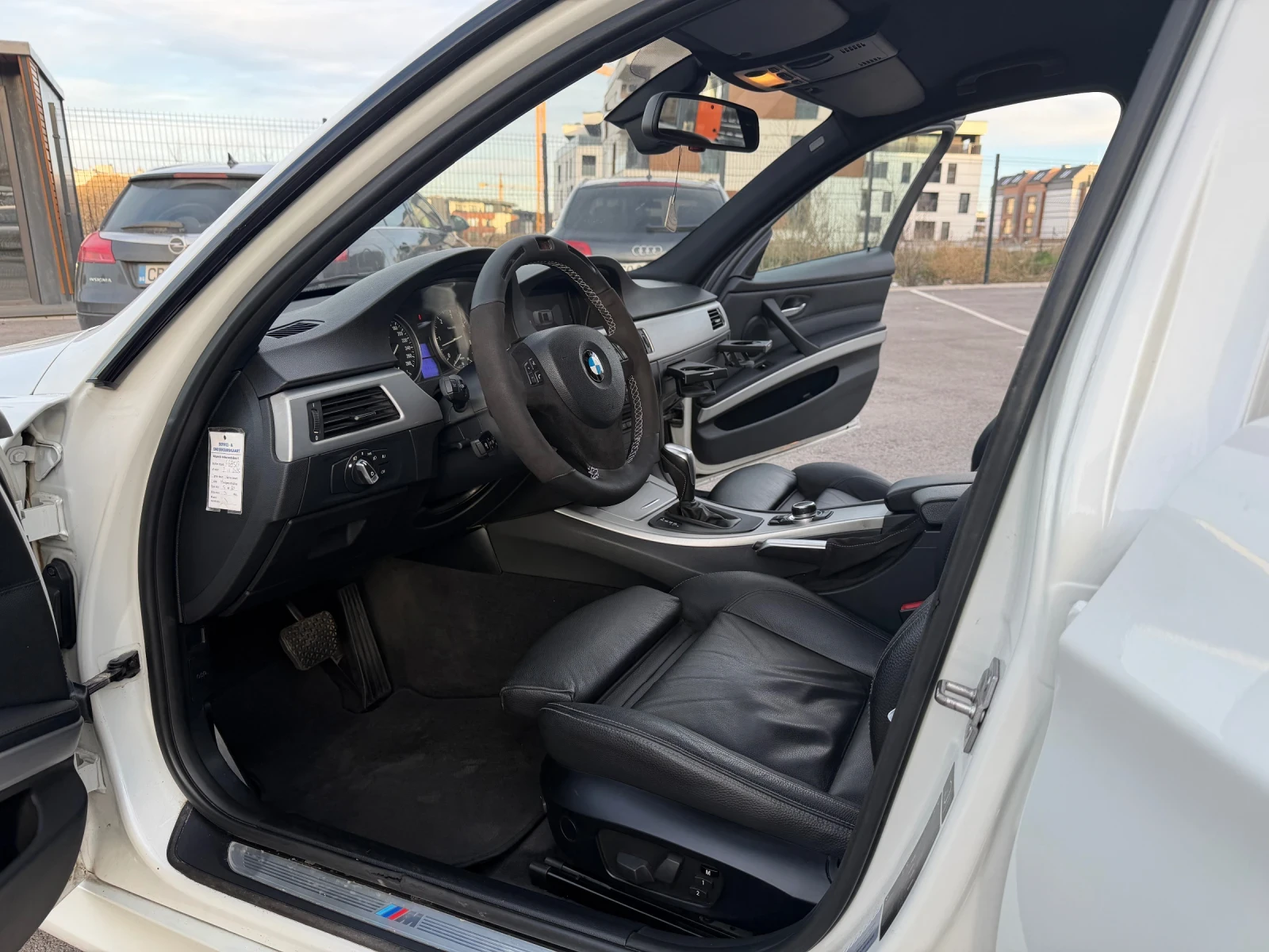 BMW 335 LCI INDIVIDUAL, снимка 9 - Автомобили и джипове - 54115483