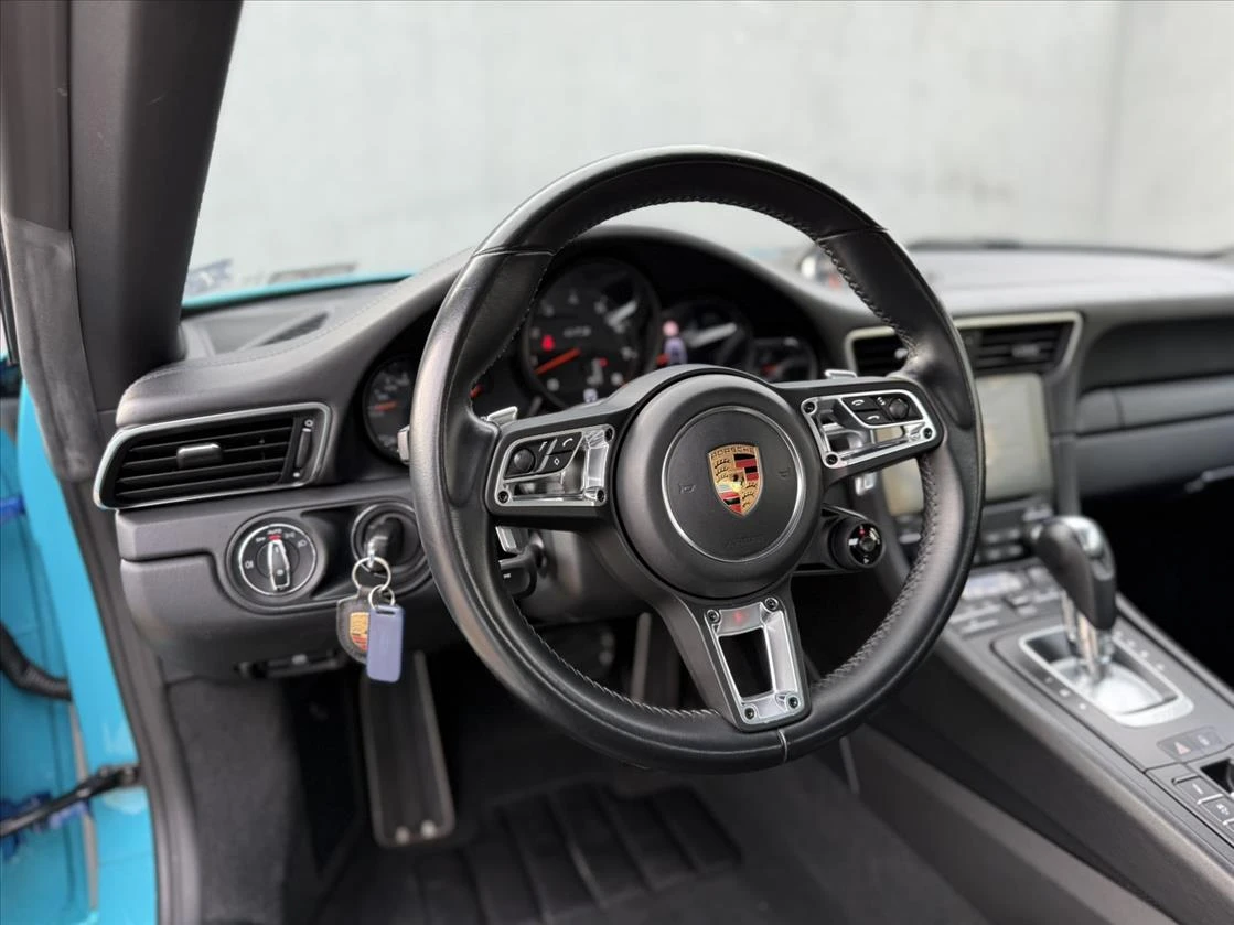 Porsche 911 CARRERA CABRIO GTS, снимка 11 - Автомобили и джипове - 54740259