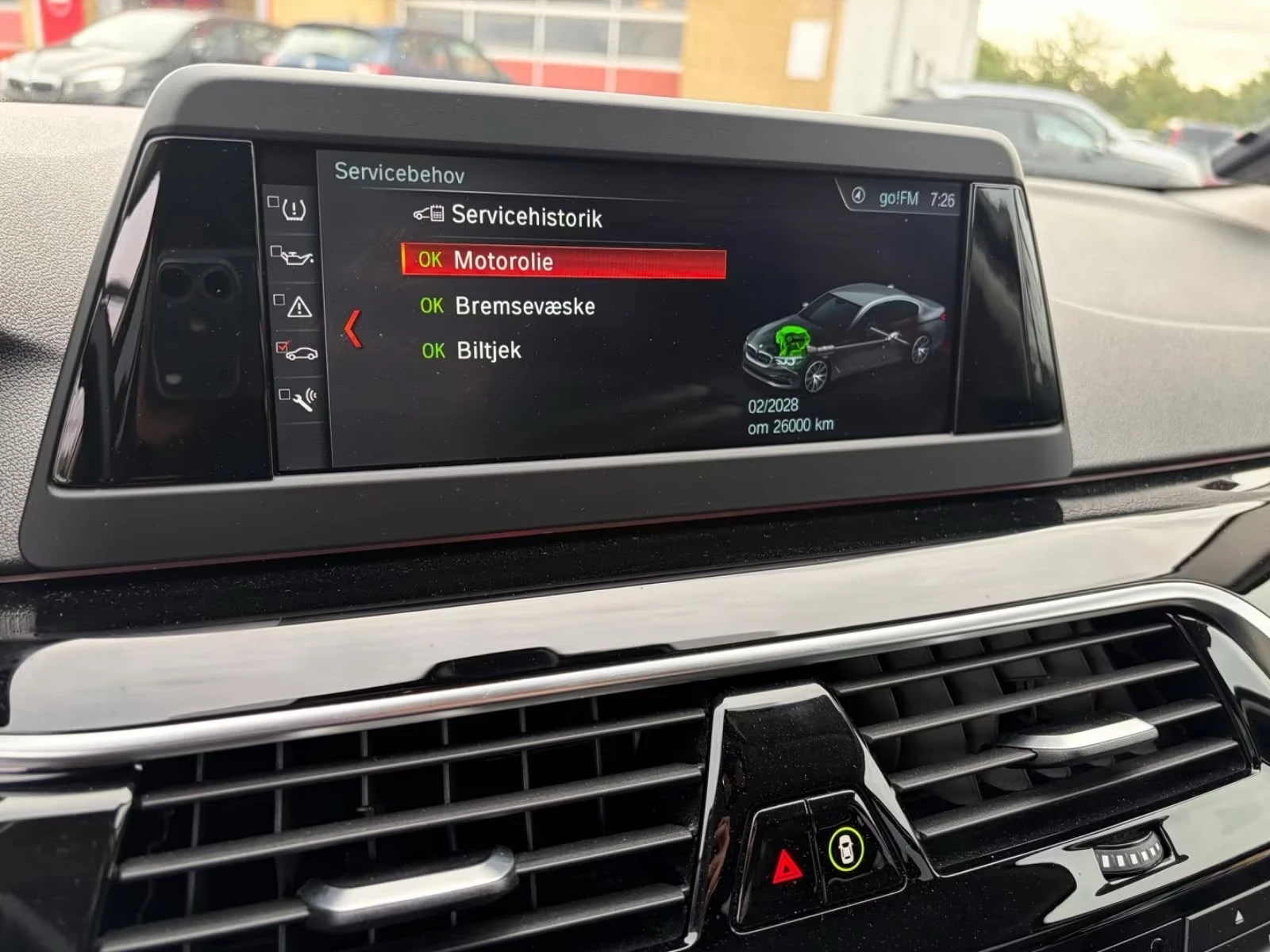 BMW 530E Hybrid iPerformance M-Sport Led Aut R20, снимка 17 - Автомобили и джипове - 54966280