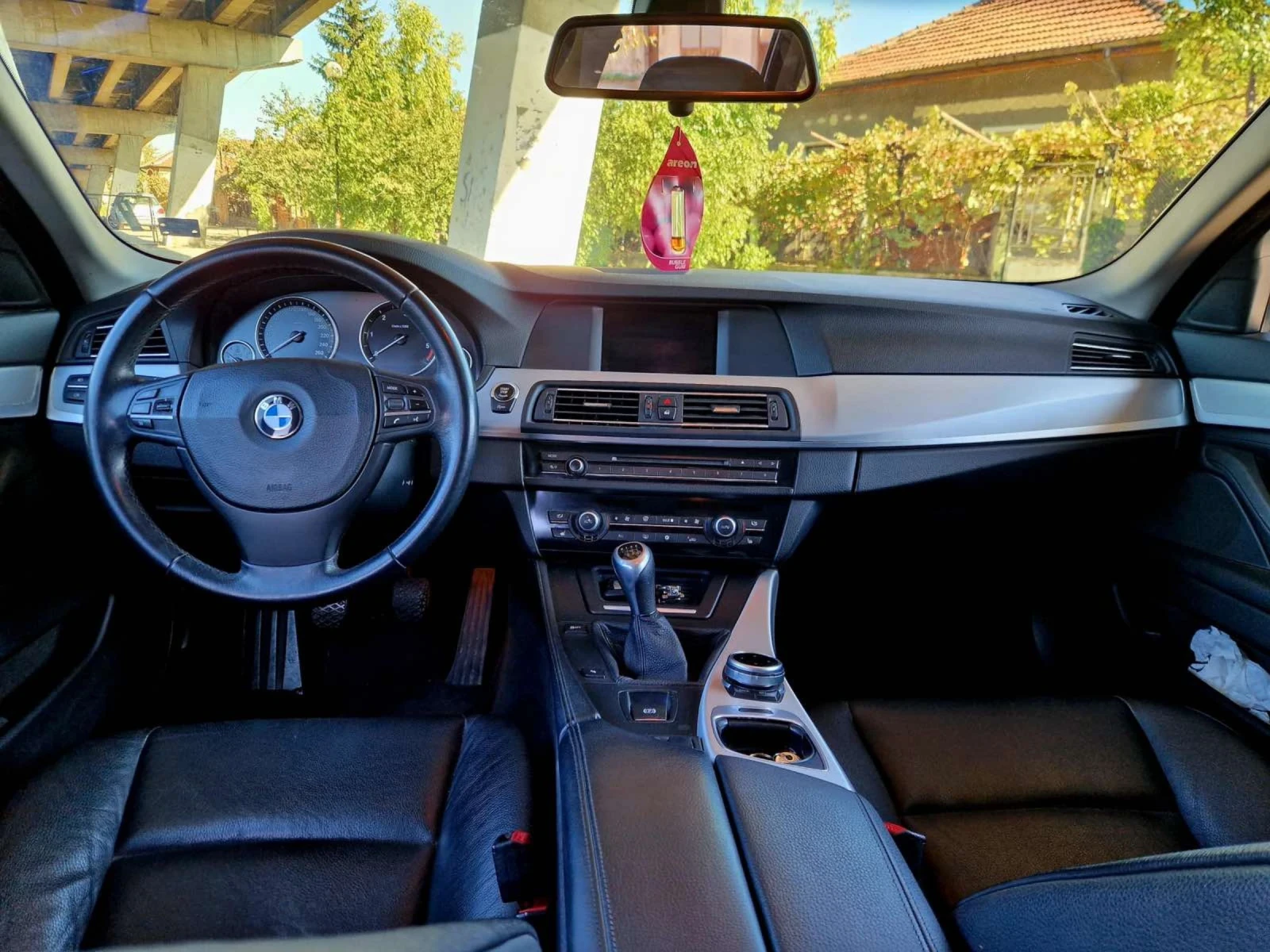 BMW 520 520d, снимка 5 - Автомобили и джипове - 55015199