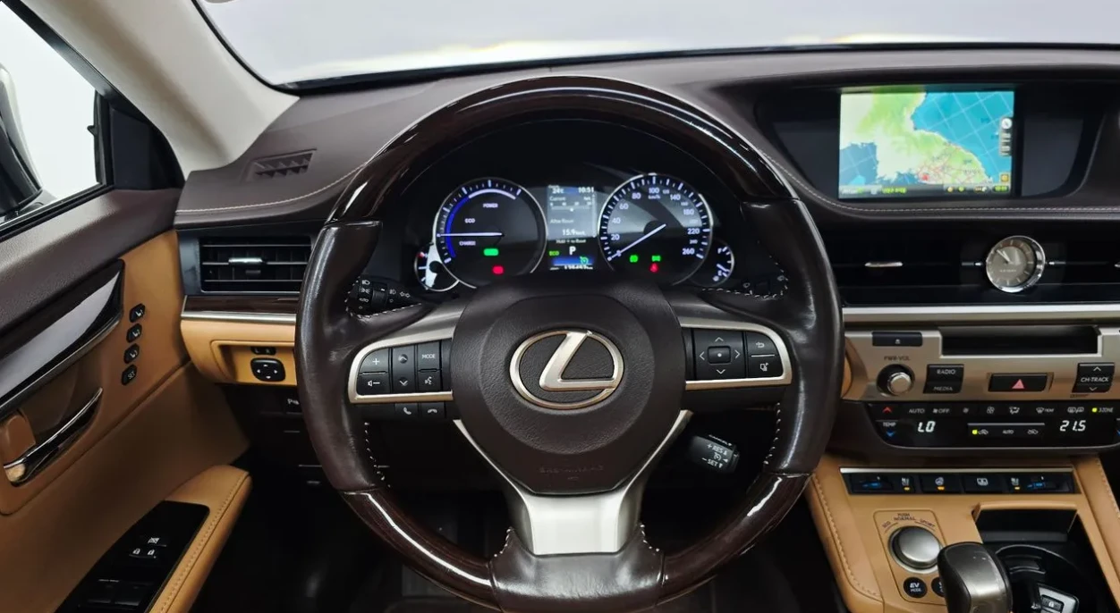 Lexus ES 300 HYBRID * BLIND SPOT * ��������� * ��� ��������� *  | Mobile.bg � ����������� 7