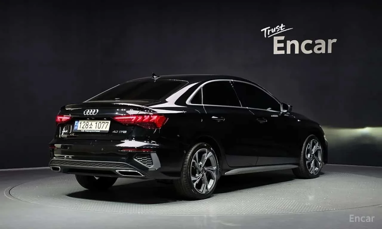 Audi A3 40 TFSI Premium, снимка 2 - Автомобили и джипове - 55753416