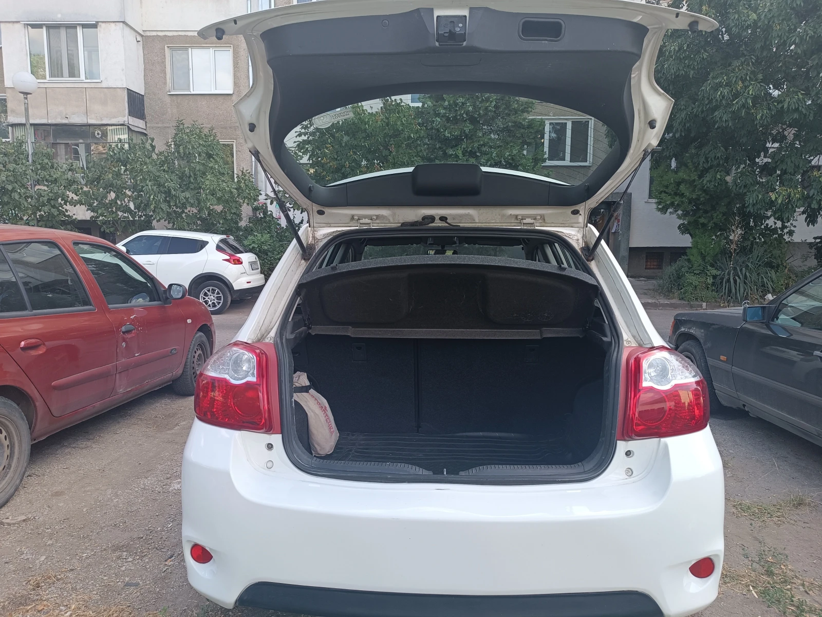 Toyota Auris 1, 33, снимка 15 - Автомобили и джипове - 56524501
