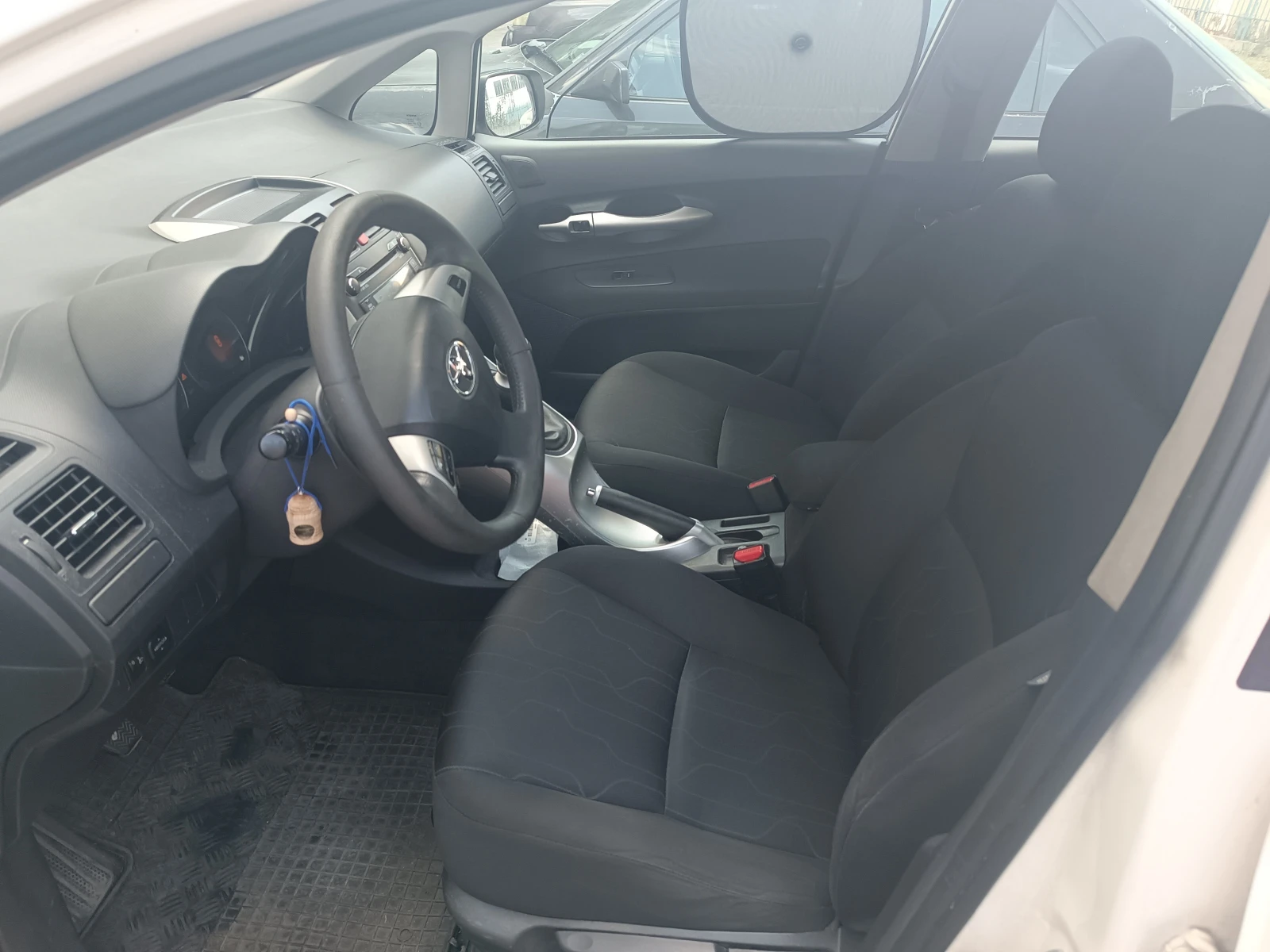 Toyota Auris 1, 33, снимка 11 - Автомобили и джипове - 56524501
