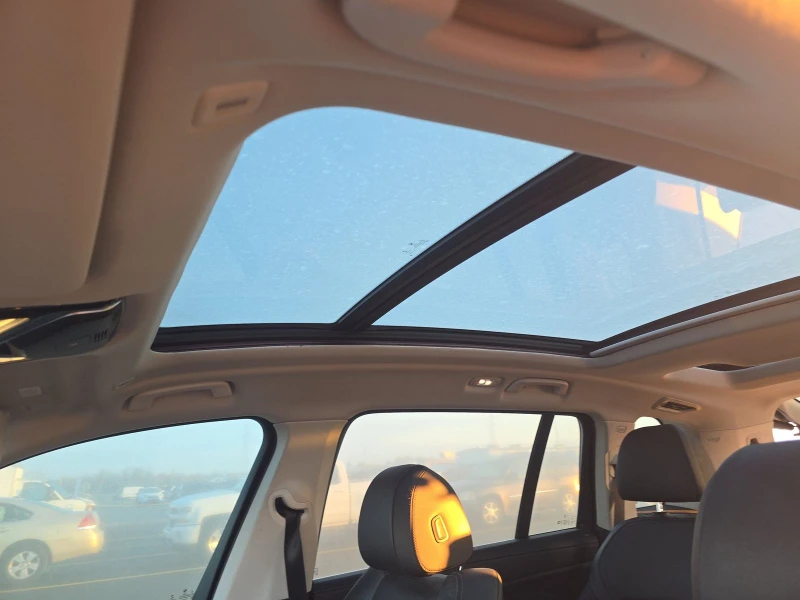 BMW X7 Black Sapphire Metallic, снимка 12 - Автомобили и джипове - 52256587