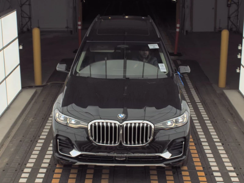 BMW X7 Black Sapphire Metallic, снимка 2 - Автомобили и джипове - 52256587