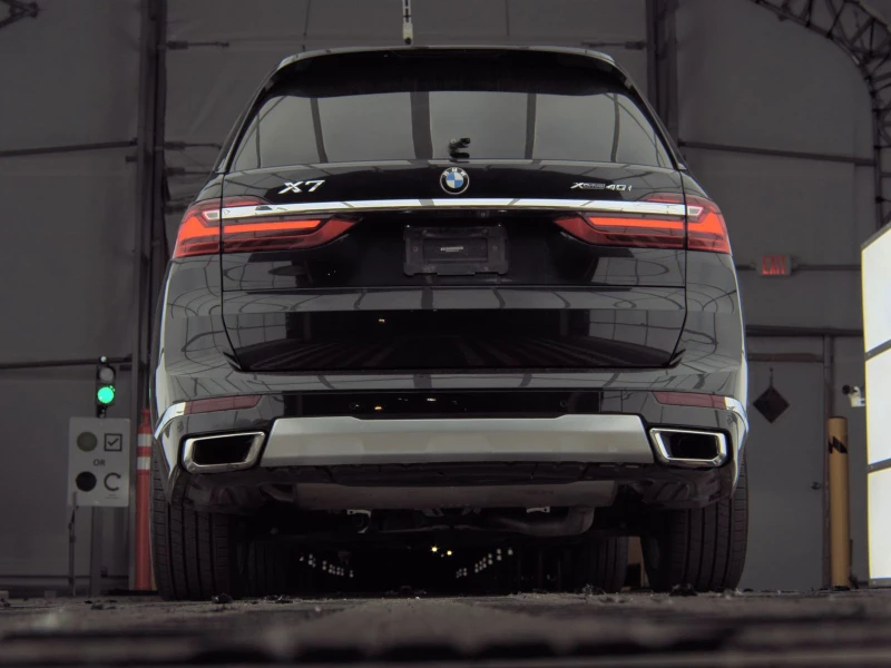 BMW X7 Black Sapphire Metallic, снимка 5 - Автомобили и джипове - 52256587