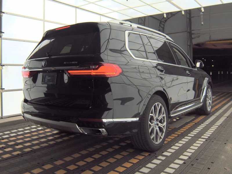 BMW X7 Black Sapphire Metallic, снимка 4 - Автомобили и джипове - 52256587