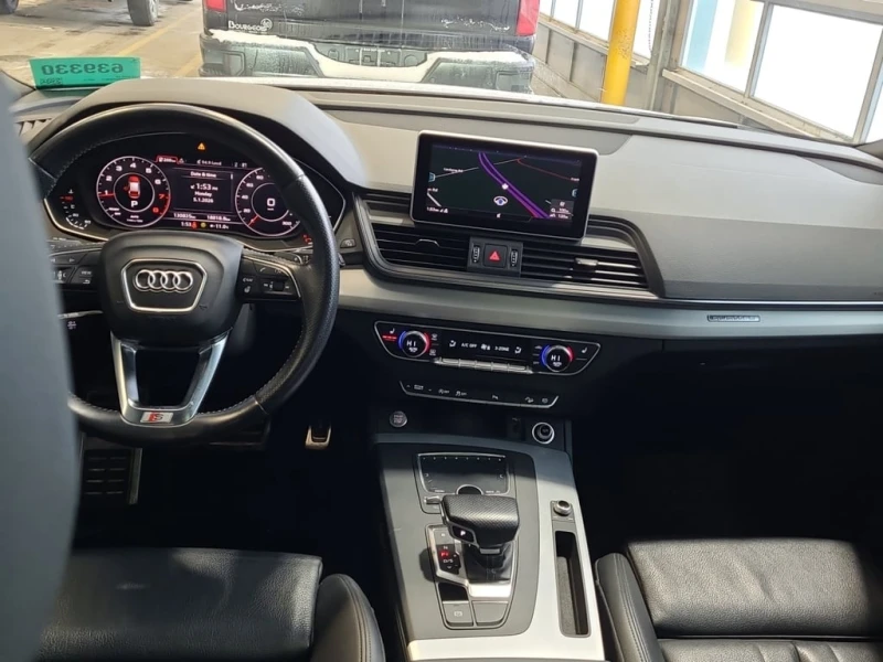 Audi Q5 * PROGRESSIV * CARFAX * БЕЗ ПЪРВОНАЧАЛНА ВНОСКА, снимка 11 - Автомобили и джипове - 53005153