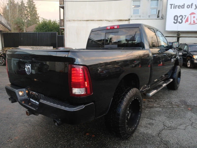 Dodge RAM 1500 4WD Quad Cab 140.5" Sport* V8 HEMI* , снимка 8 - Автомобили и джипове - 53058536