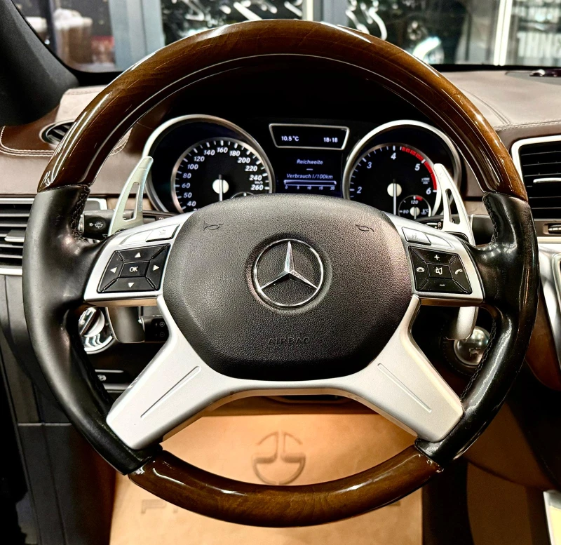 Mercedes-Benz ML 350 BlueTEC* AMG* 4MATIC* Designo* Лизинг, снимка 10 - Автомобили и джипове - 53322460