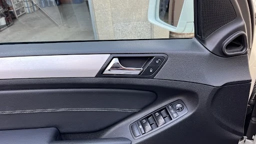 Mercedes-Benz ML 350, снимка 15 - Автомобили и джипове - 53948744