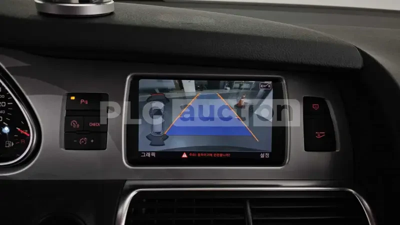 Audi Q7 Адаптивно окачване (ECS)* Навигационна система, снимка 16 - Автомобили и джипове - 54077414