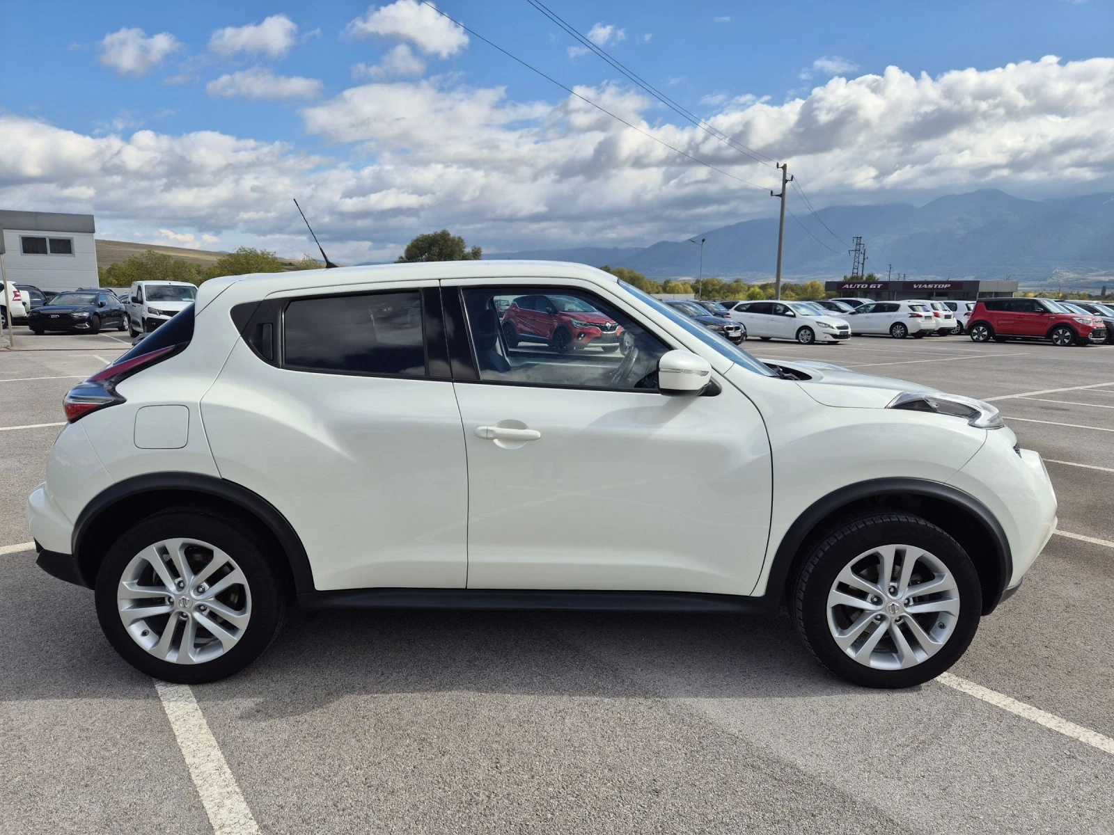 Nissan Juke 1, 6 Benz/ Gaz face lift като нова! - изображение 8