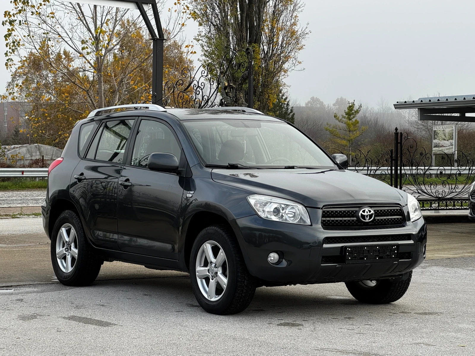 Toyota Rav4 2.2D4D ИТАЛИЯ 4х4 - изображение 5