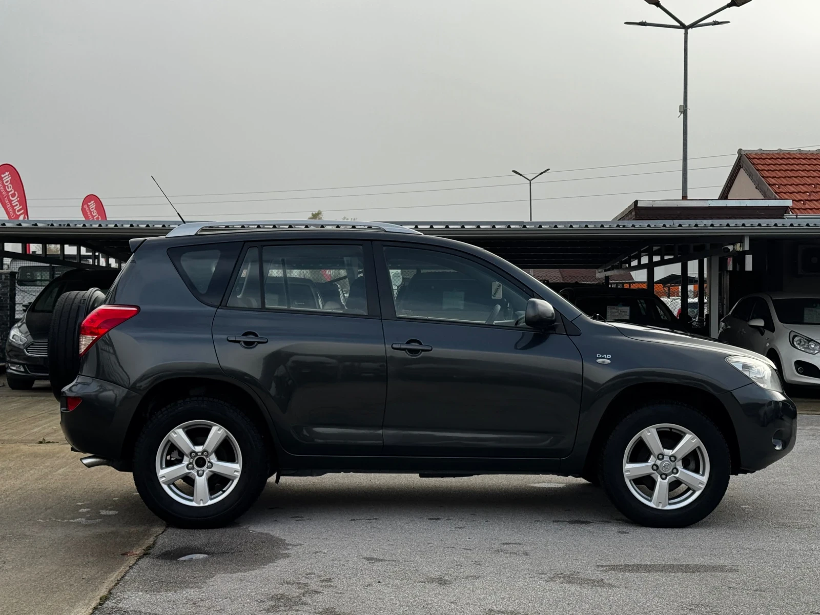 Toyota Rav4 2.2D4D ИТАЛИЯ 4х4 - изображение 4