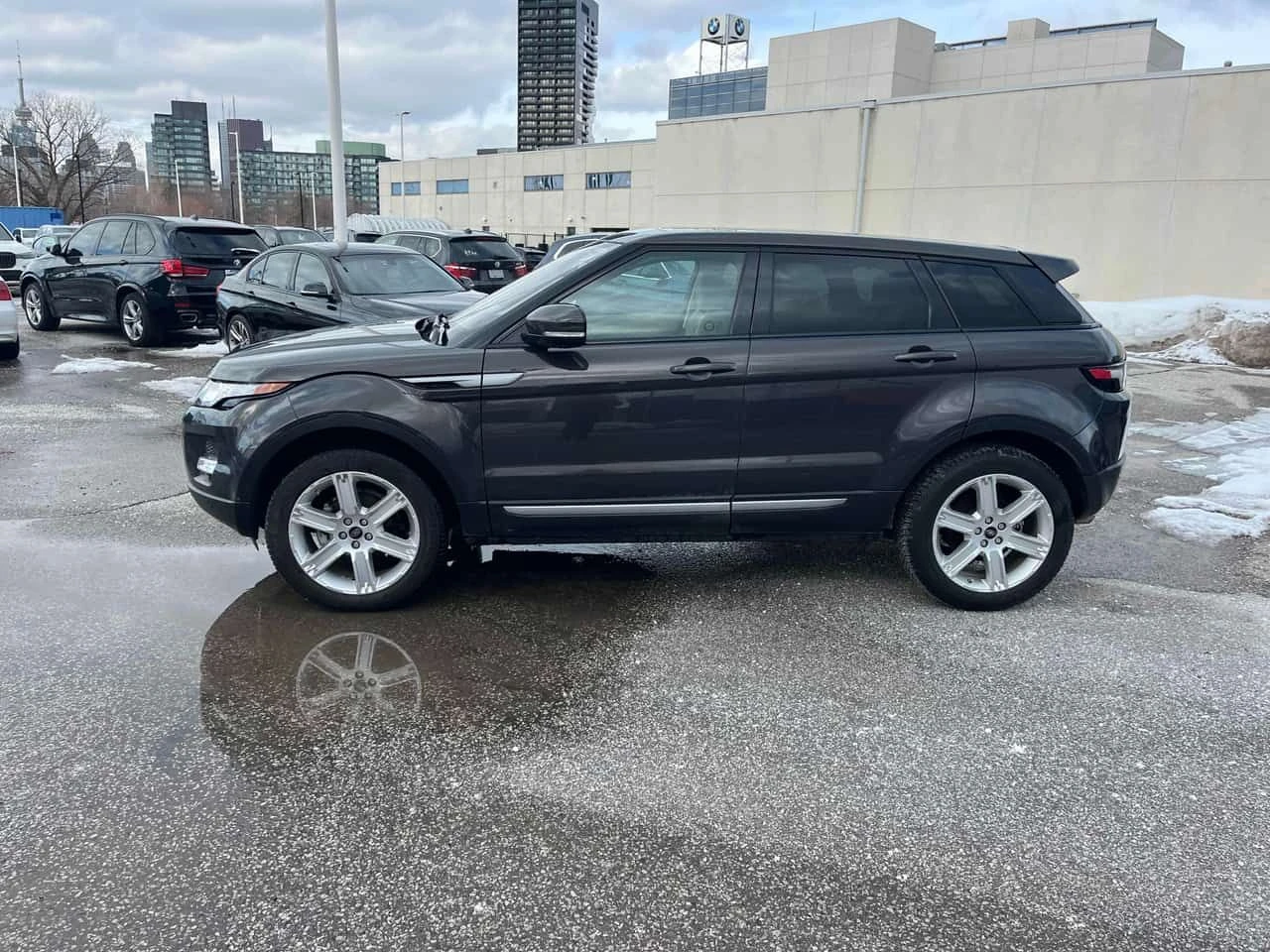 Land Rover Range Rover Evoque PURE PREMIUM * ГЛАВНО ПРЕДСТАВИТЕЛСТВО НА BMW*  - изображение 3