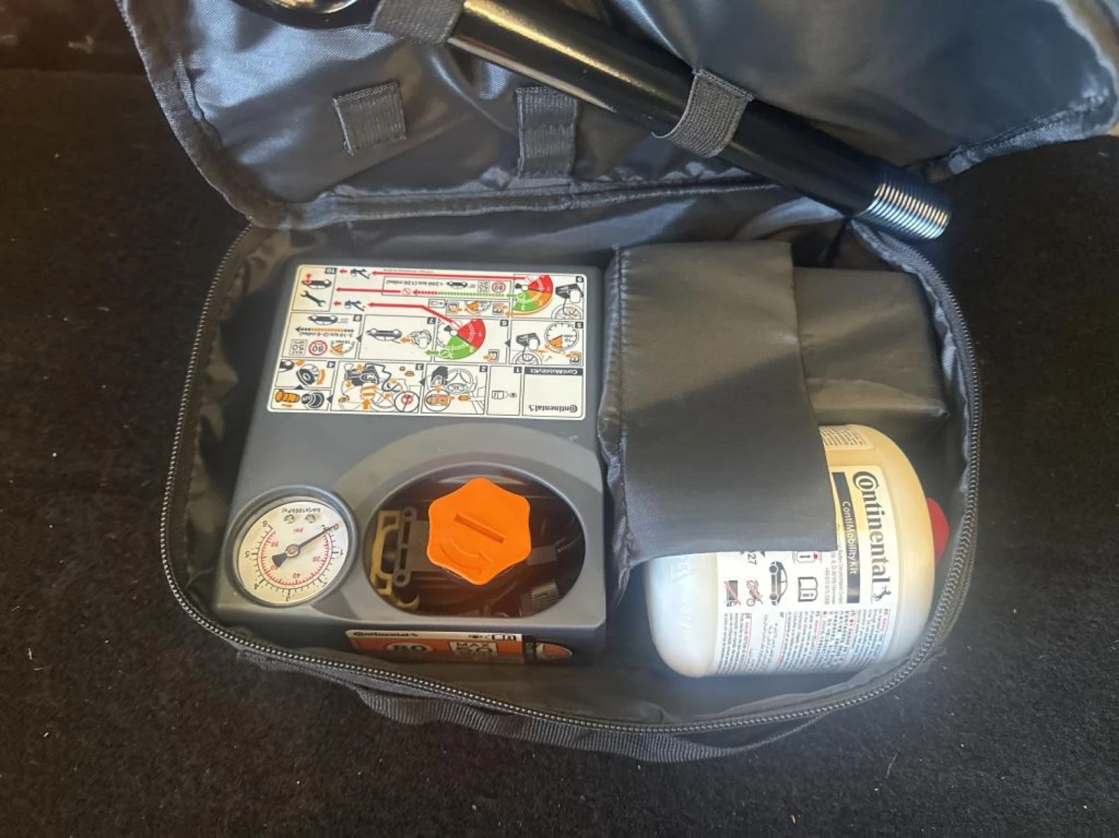 Hyundai Tucson 1.6 Business - AWD, снимка 11 - Автомобили и джипове - 54330000