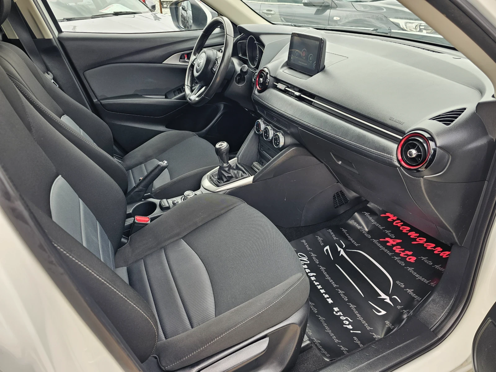Mazda CX-3 1.5D, 105к.с., снимка 9 - Автомобили и джипове - 54393185