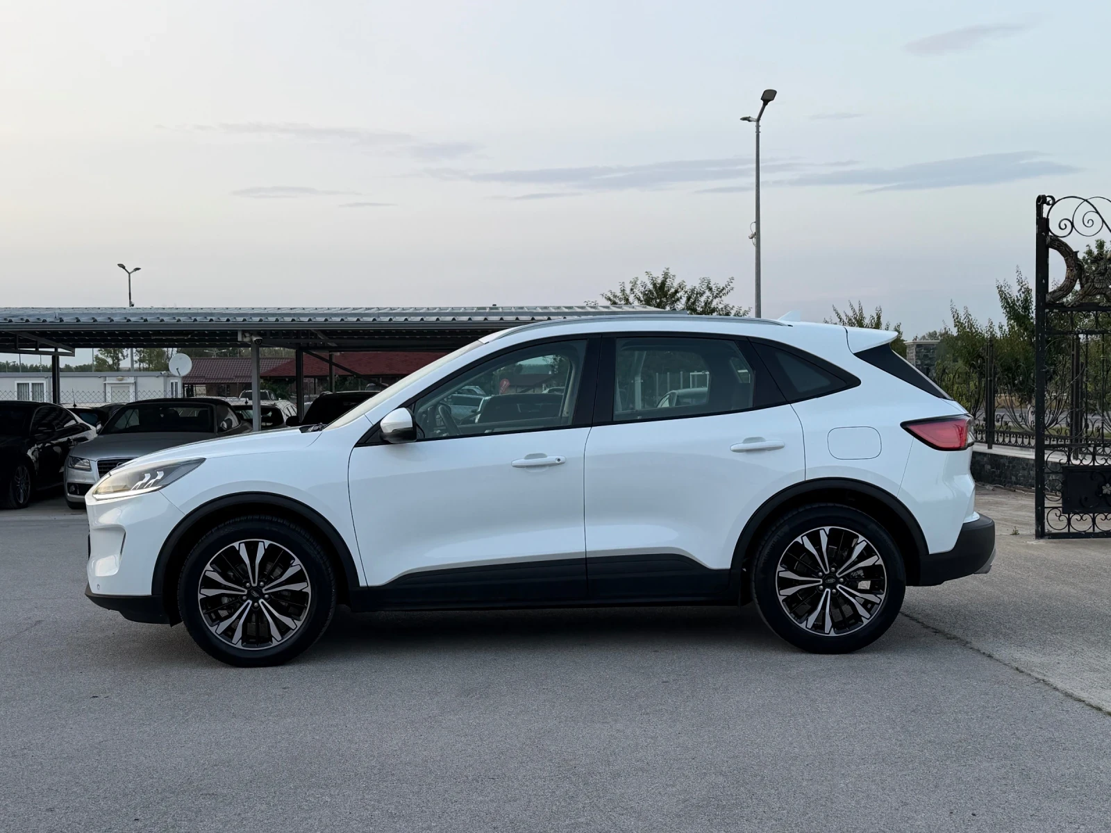 Ford Kuga 1.5TDCI ИТАЛИЯ, снимка 2 - Автомобили и джипове - 55108140
