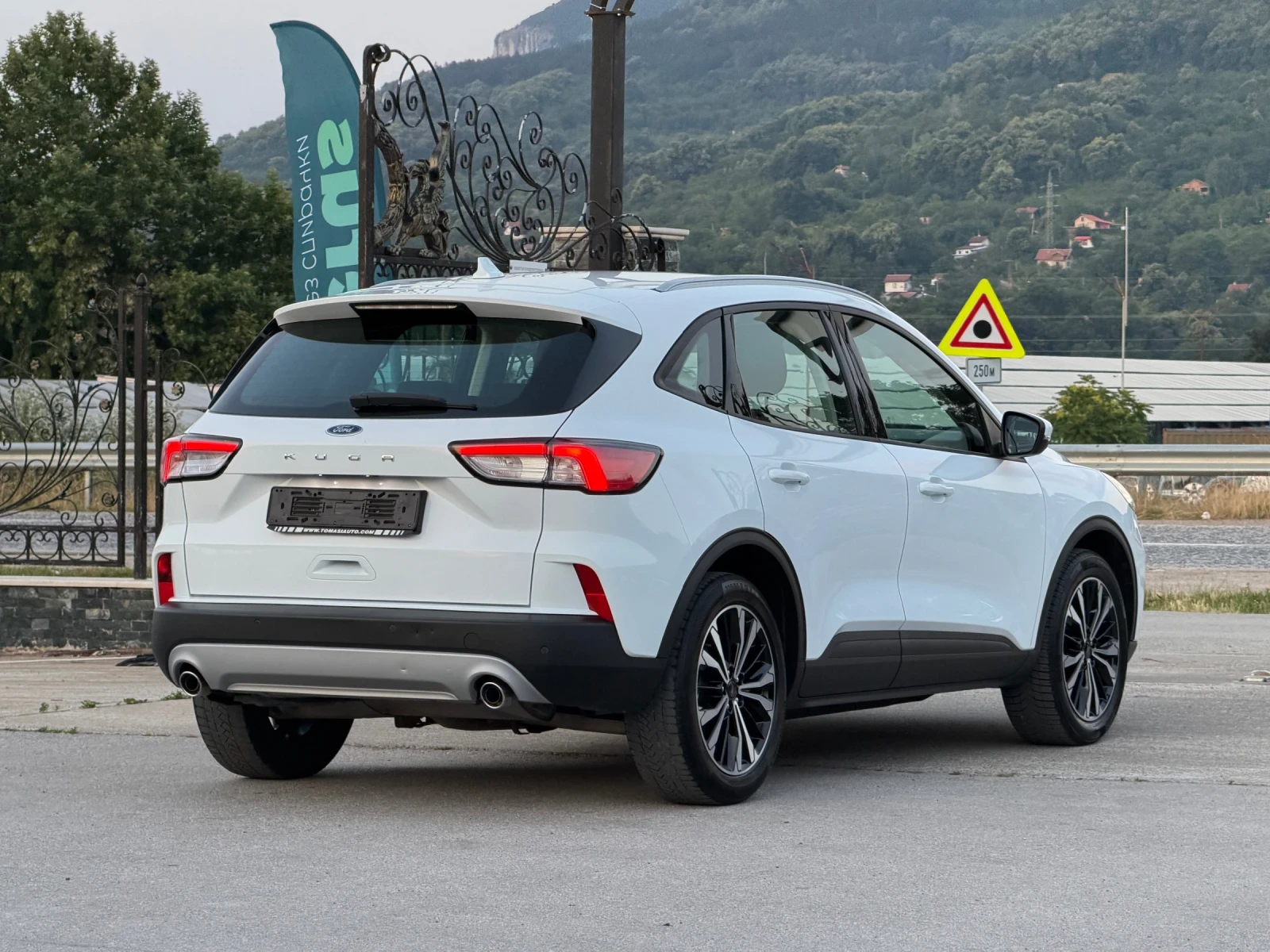 Ford Kuga 1.5TDCI ИТАЛИЯ, снимка 4 - Автомобили и джипове - 55108140