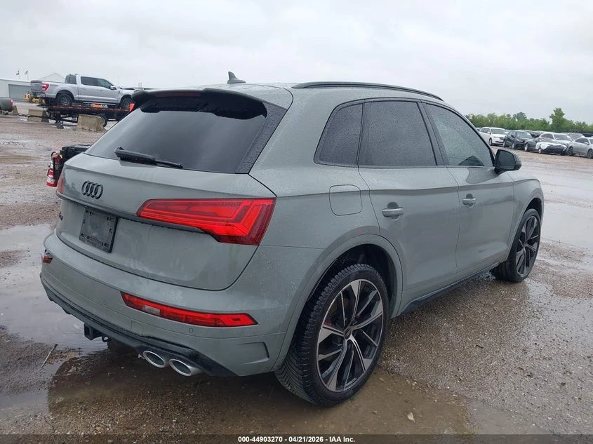Audi SQ5 PREMIUM PLUS Автокредит Цена до България, снимка 4 - Автомобили и джипове - 55133087