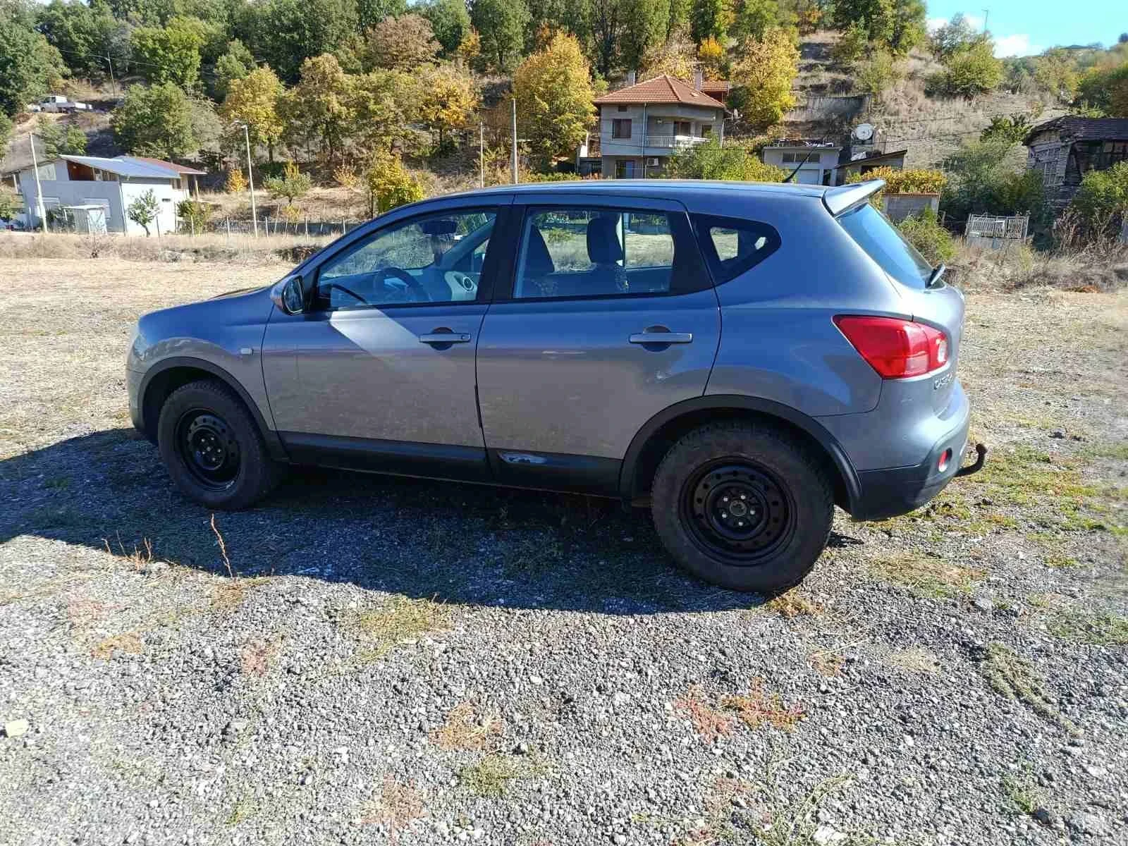 Nissan Qashqai 1.5 dci, снимка 8 - Автомобили и джипове - 56541819