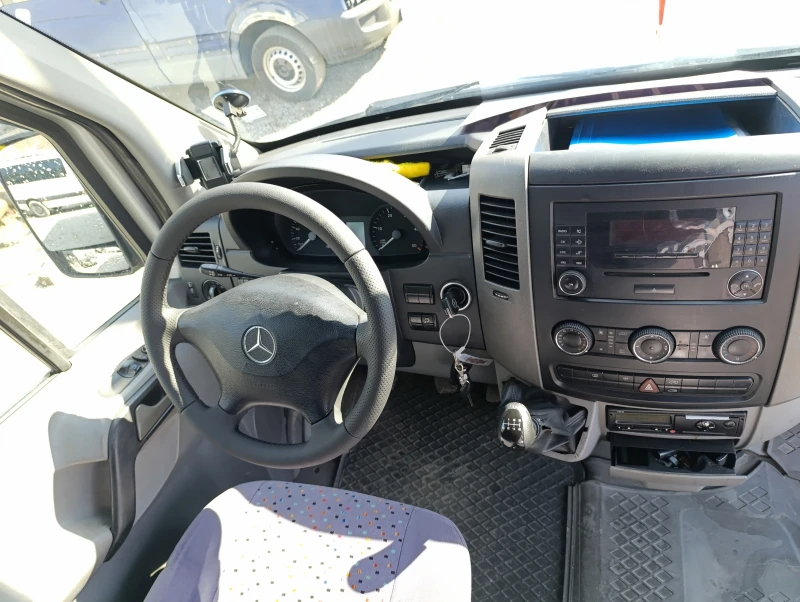 Mercedes-Benz Sprinter 315 2 КЛИМАТИКА, ПЕЧКА, АВТОМ.ВРАТА, снимка 6 - Бусове и автобуси - 49293633