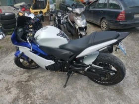     Honda Cbr 600 . 102.