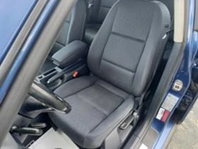 Audi A4 2.0TDI НАВИ АВТОМАТ  ПАРКТРОНИК , снимка 12