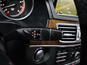 Mercedes-Benz E 300 Elegance - САМО 30% АВАНС, снимка 17
