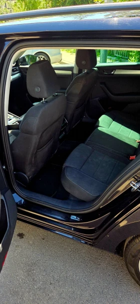 Skoda Superb Комби 4х4, снимка 4
