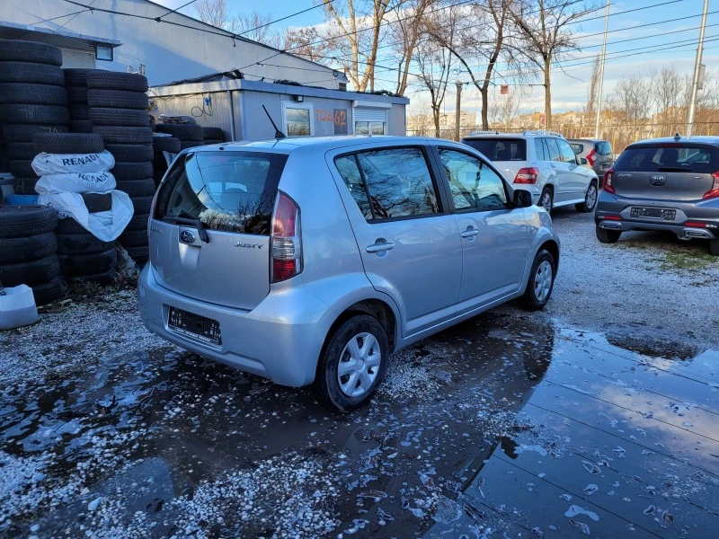 Subaru Justy 1.0 i, снимка 3 - Автомобили и джипове - 43535602