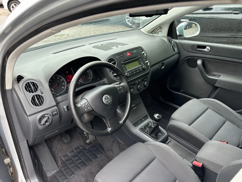 VW Golf Plus 1.6i-115k.s, снимка 7 - Автомобили и джипове - 46979052