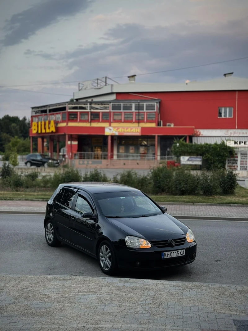 VW Golf, снимка 1 - Автомобили и джипове - 47022554