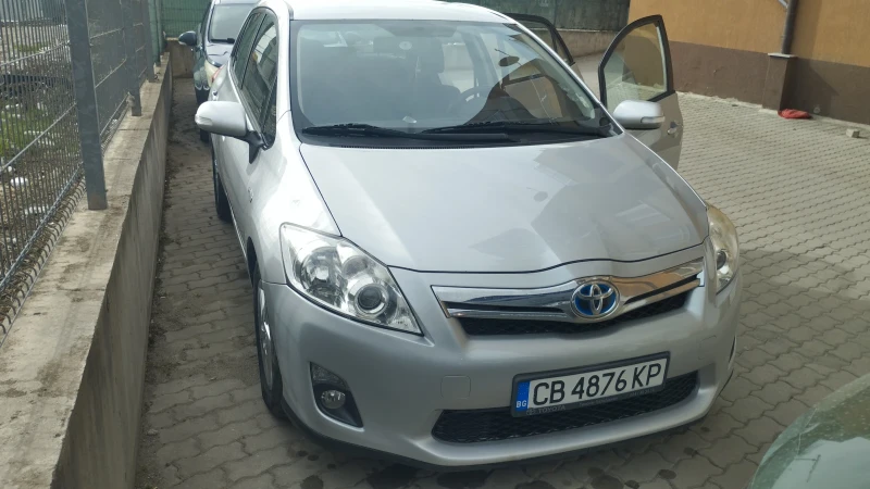 Toyota Auris, снимка 2 - Автомобили и джипове - 49503234