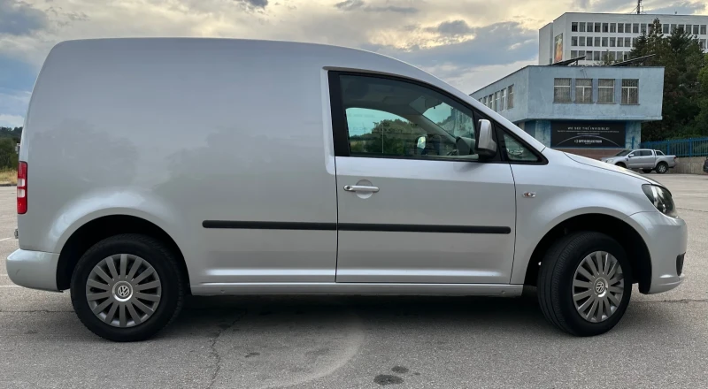 VW Caddy, снимка 12 - Автомобили и джипове - 51286242
