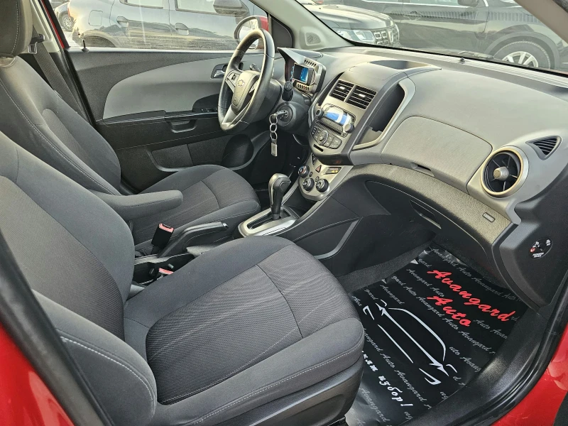 Chevrolet Aveo 1.4i, АВТОМАТИК , снимка 9 - Автомобили и джипове - 51738371