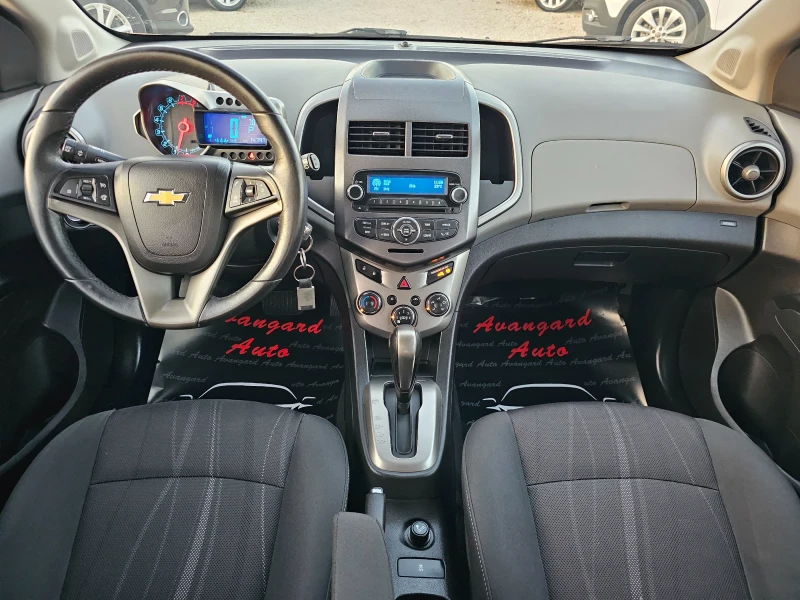 Chevrolet Aveo 1.4i, АВТОМАТИК , снимка 7 - Автомобили и джипове - 51738371
