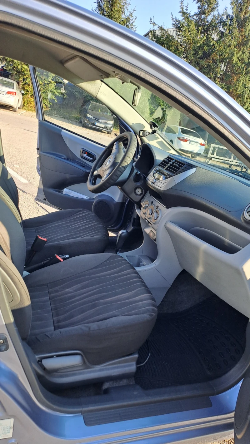 Nissan Pixo 1.0 Automatic, снимка 8 - Автомобили и джипове - 52294459