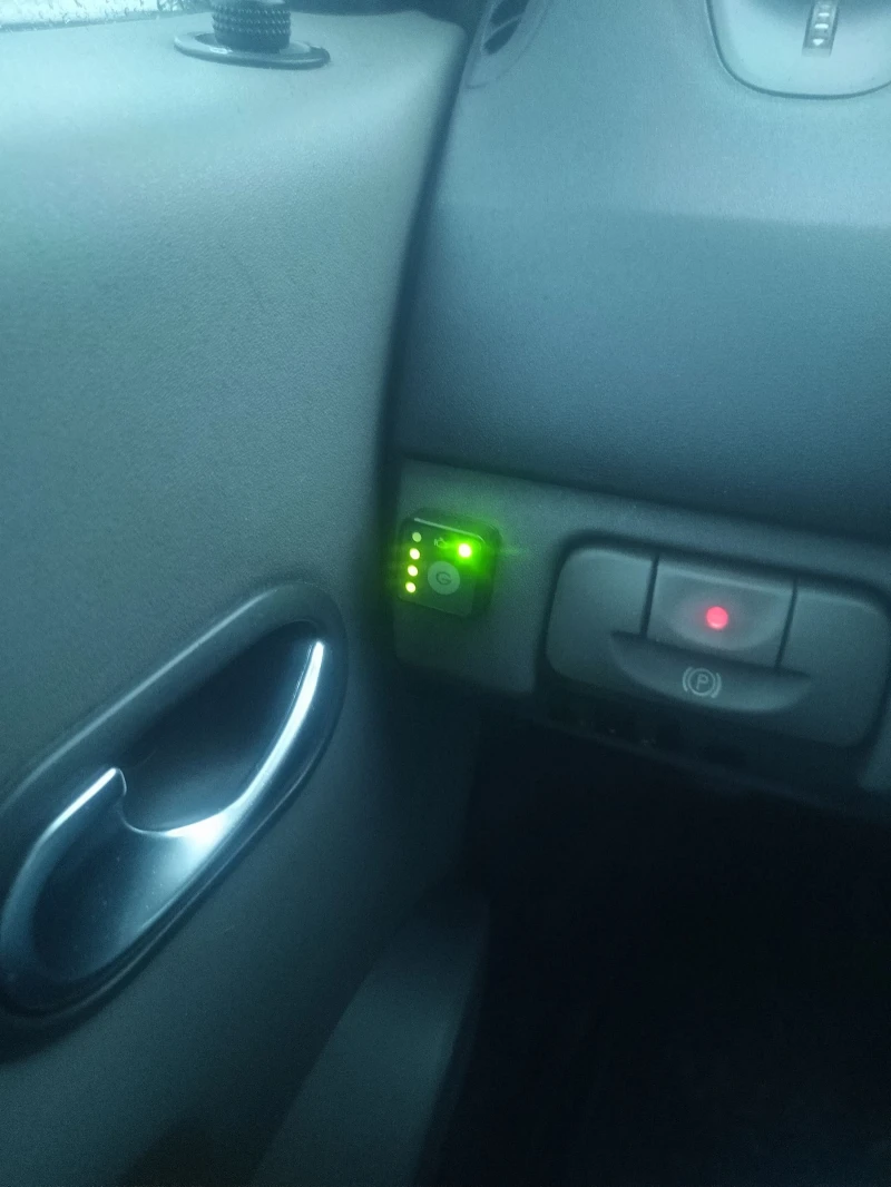 Renault Scenic 1600, снимка 9 - Автомобили и джипове - 52898703