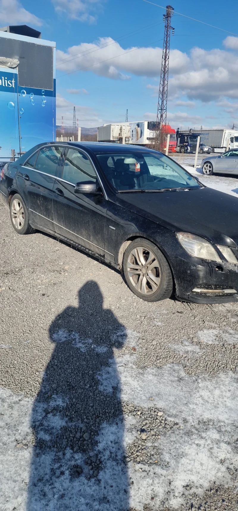 Mercedes-Benz E 200, снимка 2 - Автомобили и джипове - 52945368