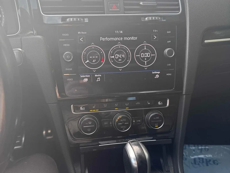 VW Golf * R* CARFAX * БЕЗ ПЪРВОНАЧАЛНА ВНОСКА, снимка 9 - Автомобили и джипове - 52972919