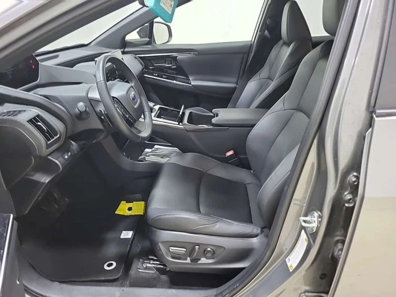 Subaru Solterra * AWD * 2 КЛЮЧА* 360* ПОДГРЕВ* KEYLESS* , снимка 12 - Автомобили и джипове - 53581483