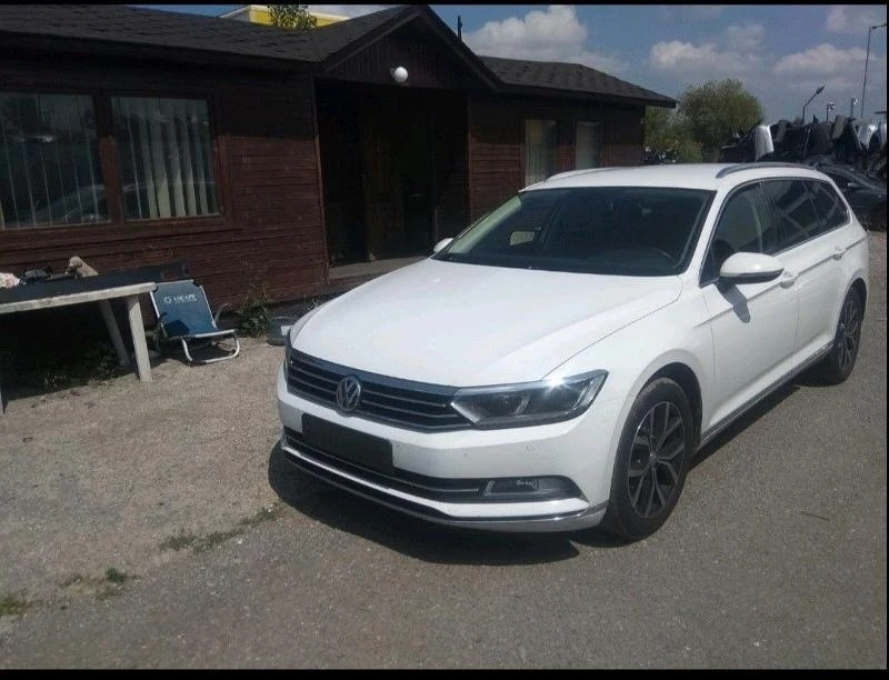 VW Passat 2.0 дизел DSG, снимка 3 - Автомобили и джипове - 33602192